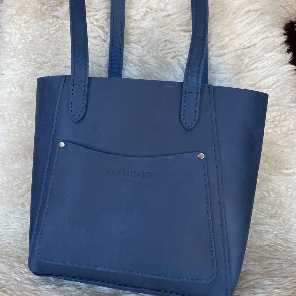 Portland Leather Deep Water Small Juliette